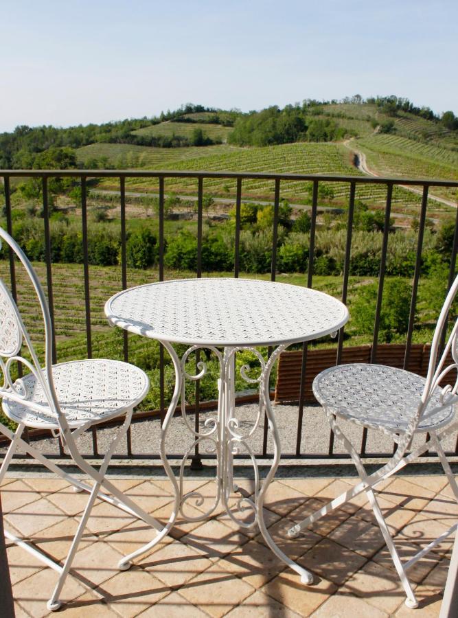 Villa Rocco Country House Ozzano Monferrato Bagian luar foto