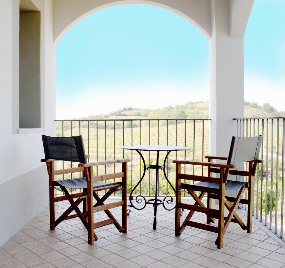 Villa Rocco Country House Ozzano Monferrato Bagian luar foto