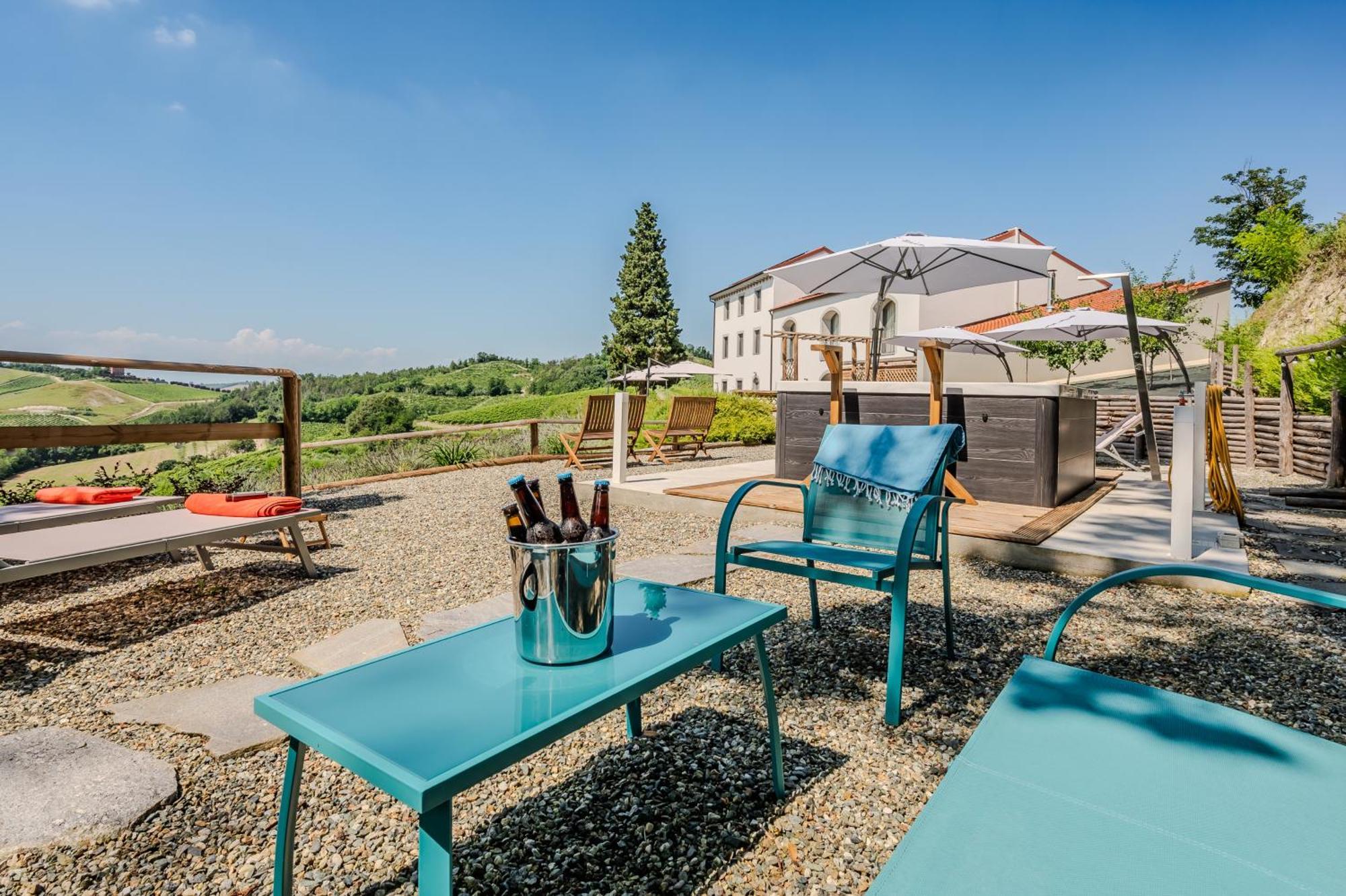 Villa Rocco Country House Ozzano Monferrato Bagian luar foto