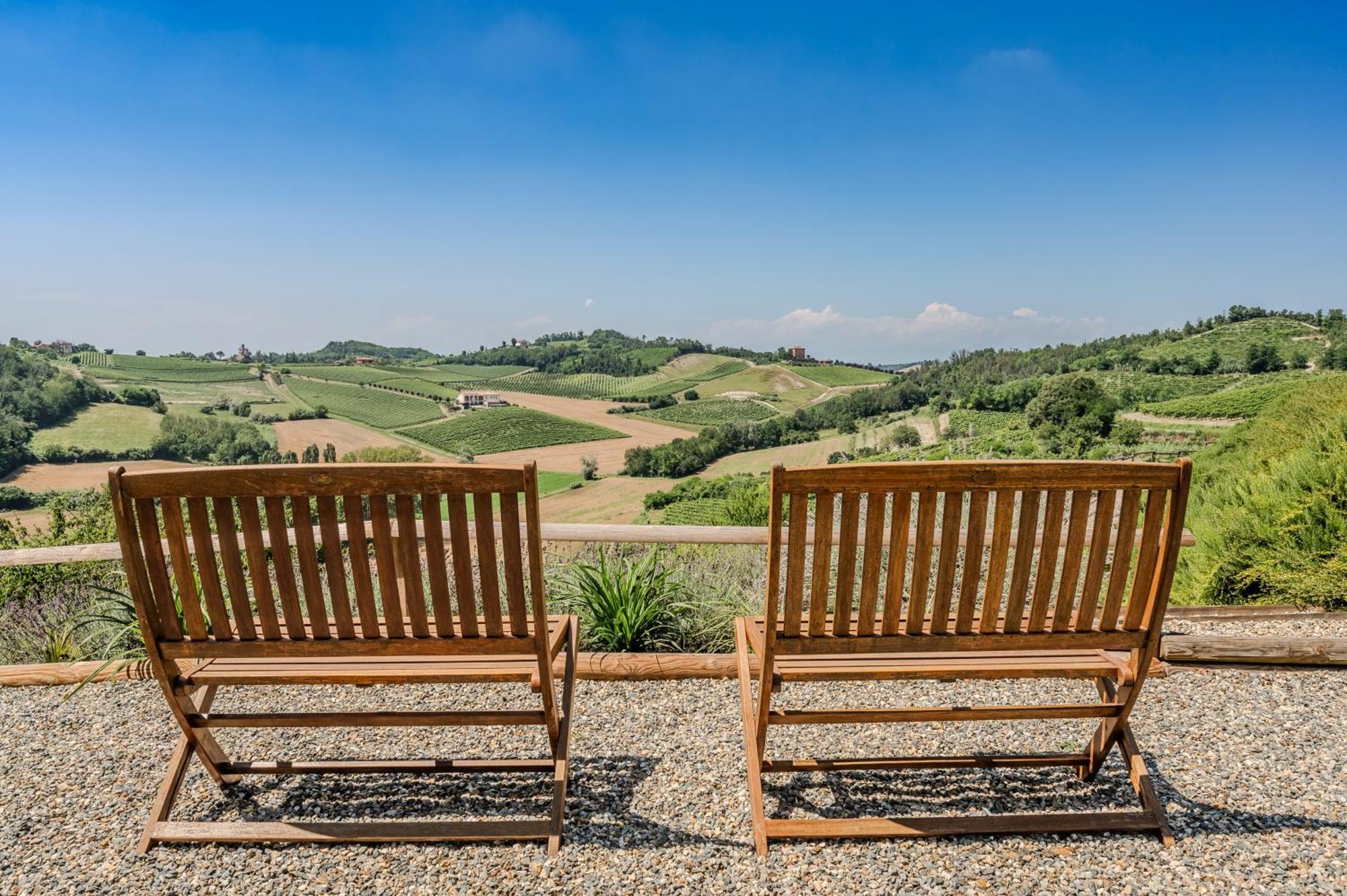 Villa Rocco Country House Ozzano Monferrato Bagian luar foto