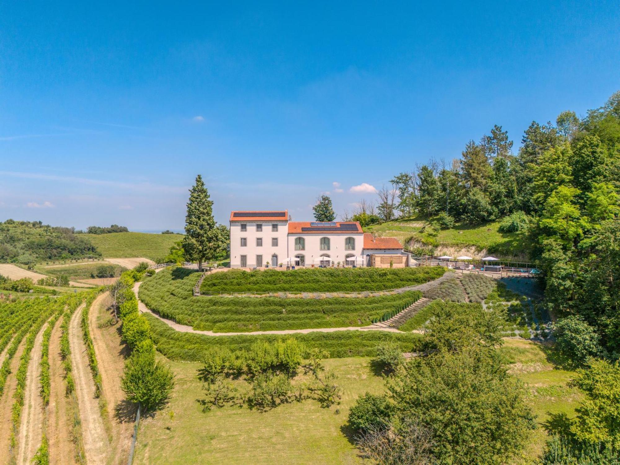 Villa Rocco Country House Ozzano Monferrato Bagian luar foto